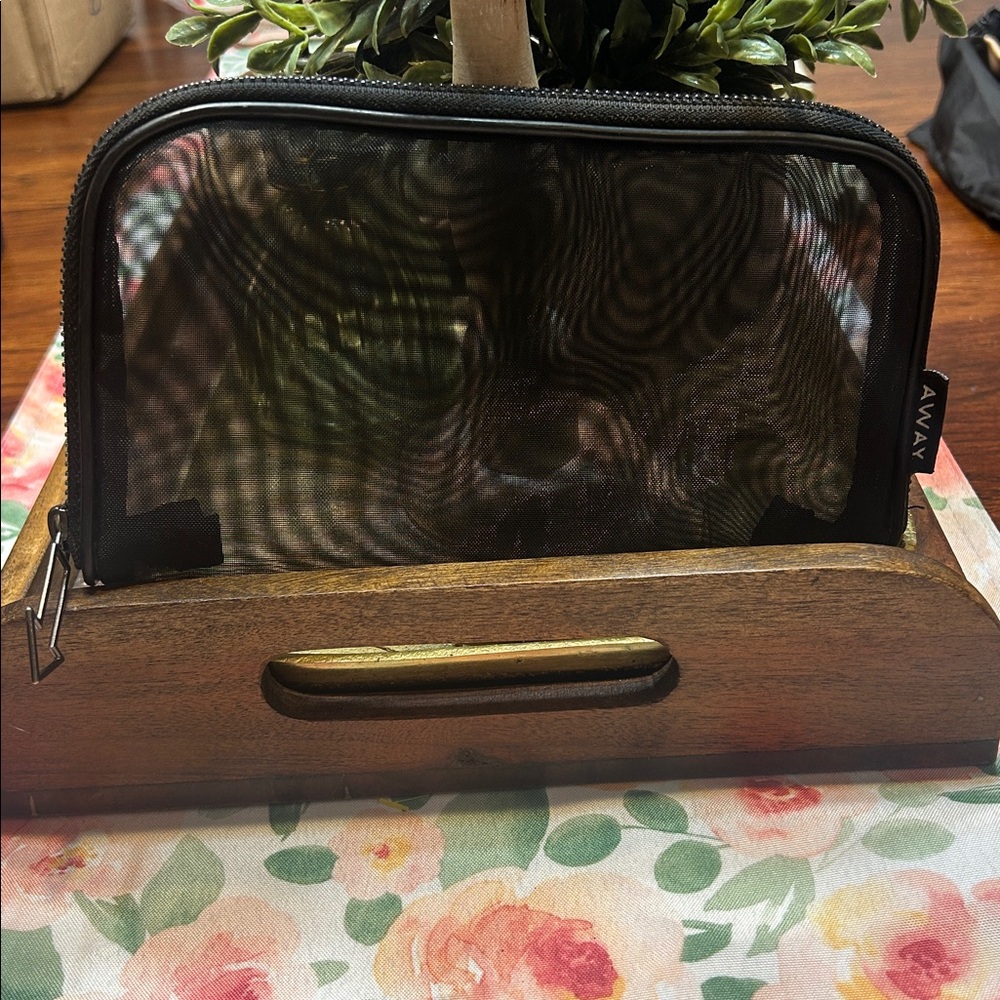 Away Black Mesh translucent Organizer Zipper Teavel Pouch